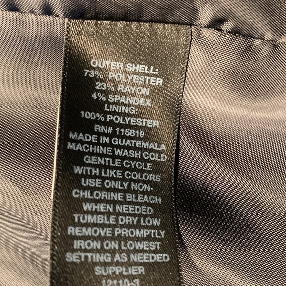 Nearly New Worthington Lined Single Button Black Blazer - Picture 10 of 11